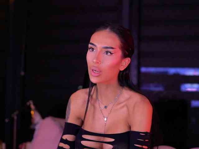KimNaty webcam
