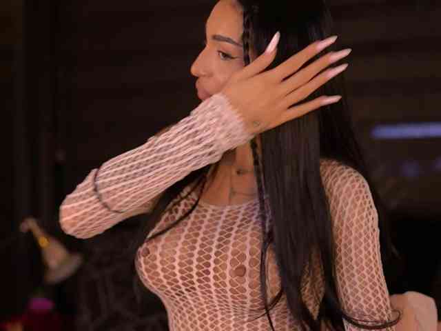 KimNaty webcam