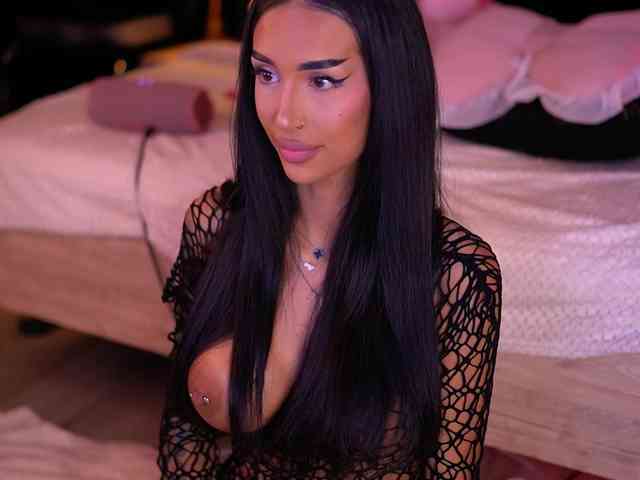 KimNaty webcam