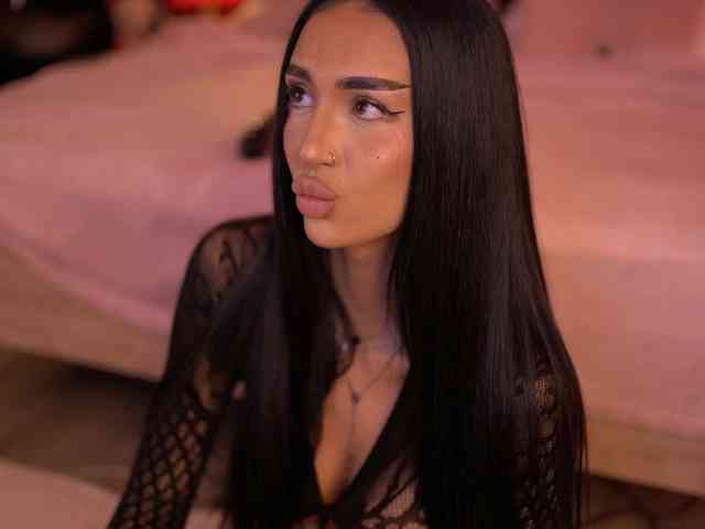KimNaty webcam