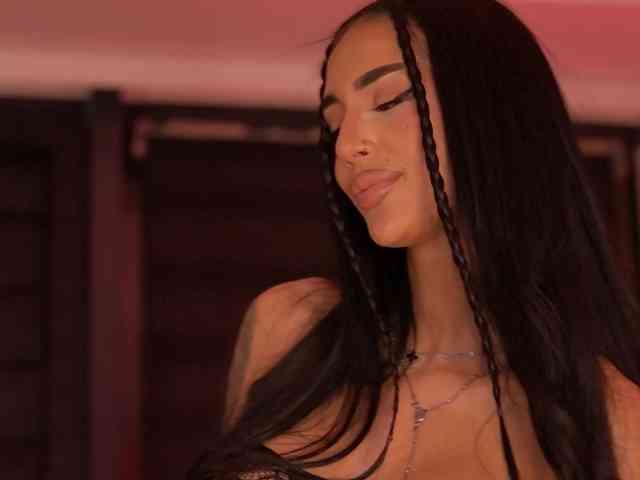 KimNaty webcam