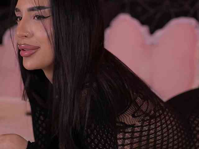 KimNaty webcam