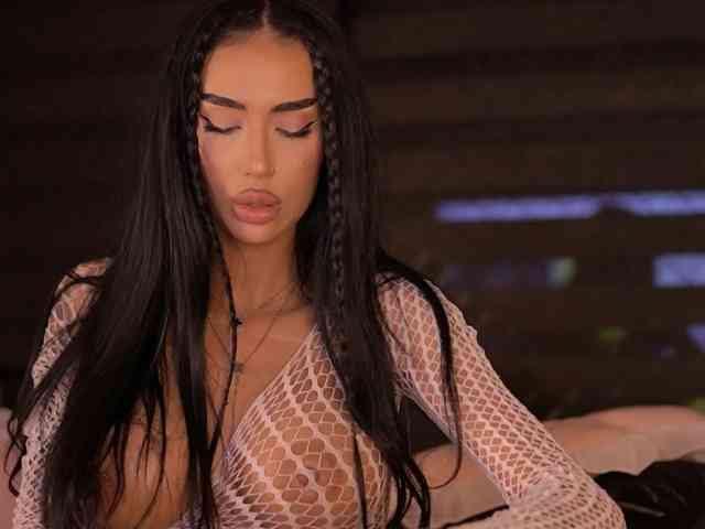 KimNaty webcam
