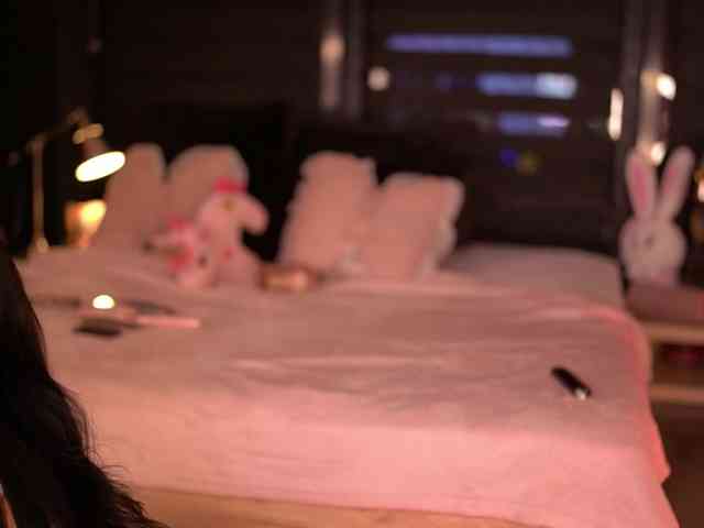 KimNaty webcam
