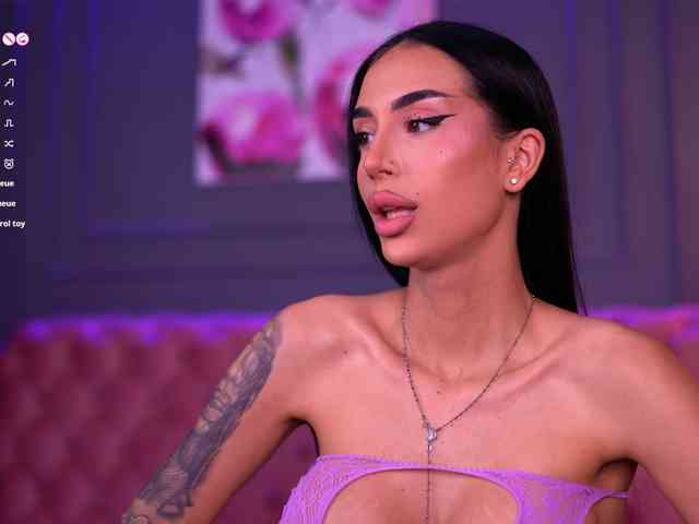 KimNaty webcam