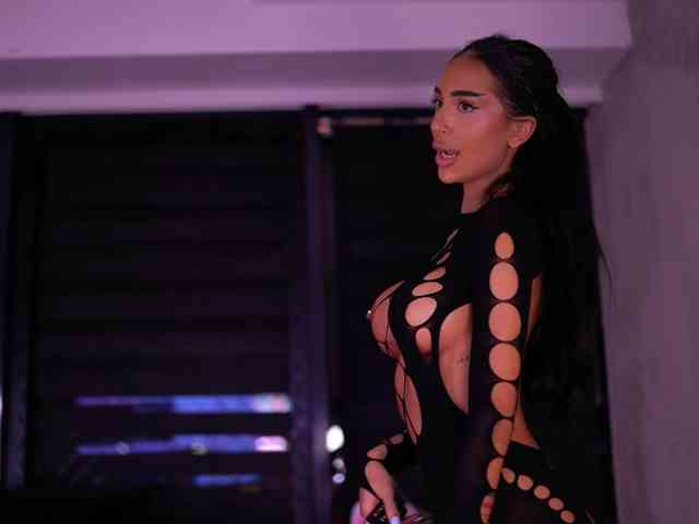 KimNaty webcam