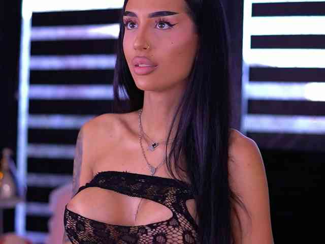 KimNaty webcam