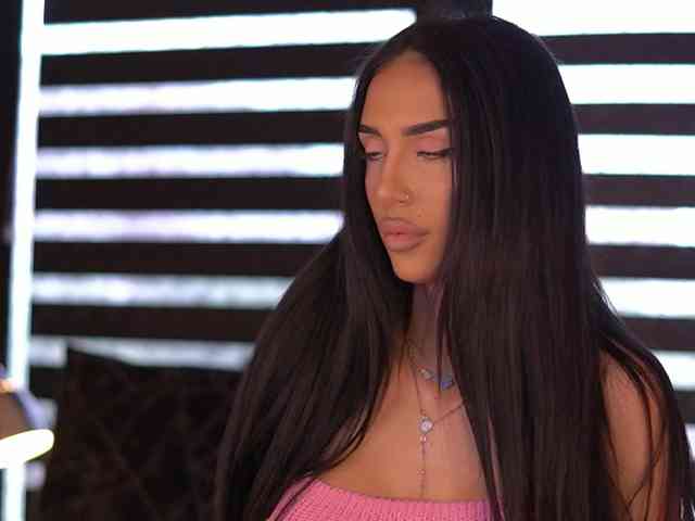 KimNaty webcam