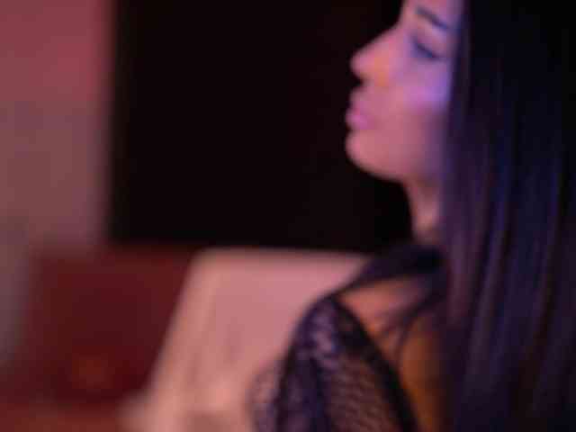 KimNaty webcam