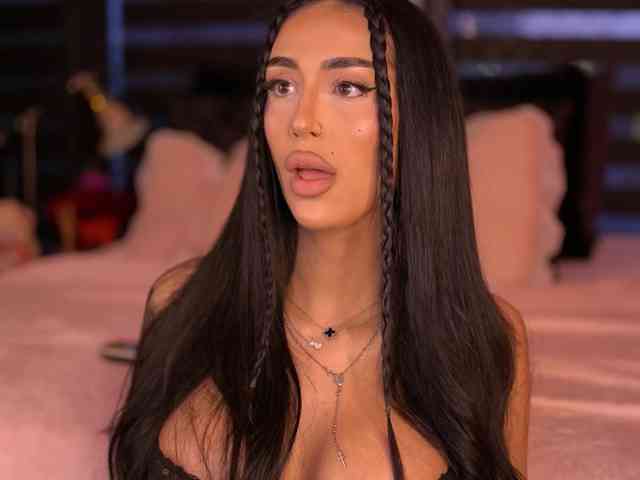 KimNaty webcam