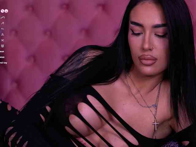 KimNaty webcam