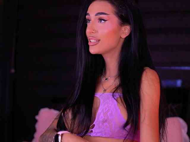 KimNaty webcam