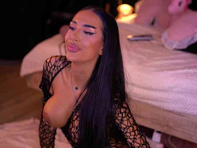 KimNaty webcam