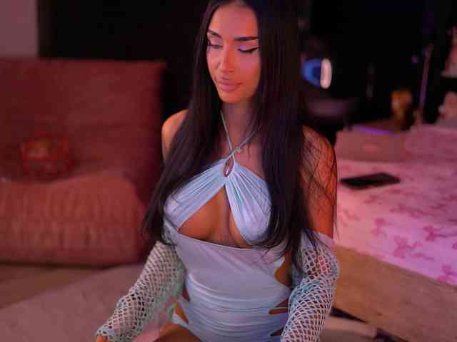 KimNaty webcam