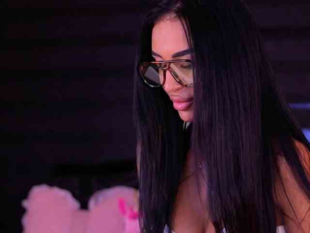 KimNaty webcam