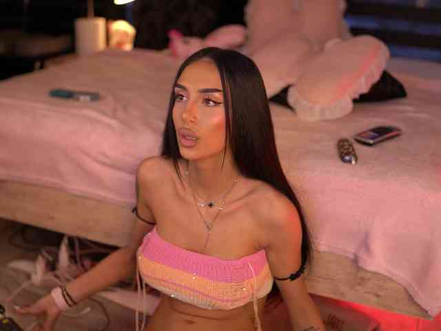 KimNaty webcam