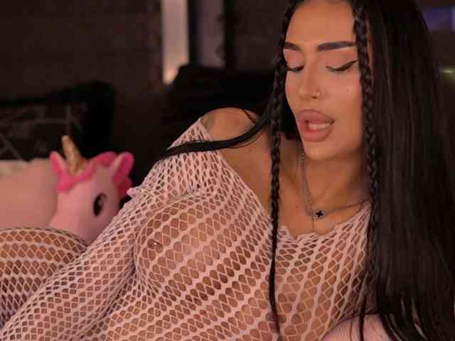 KimNaty webcam