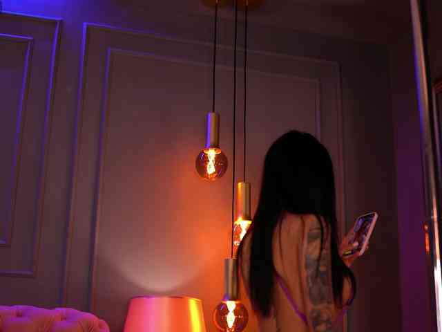KimNaty webcam