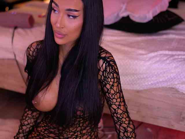 KimNaty webcam