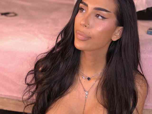 KimNaty webcam