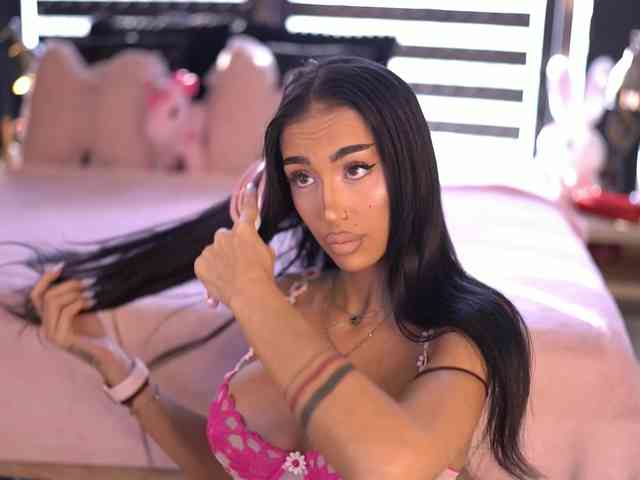 KimNaty webcam