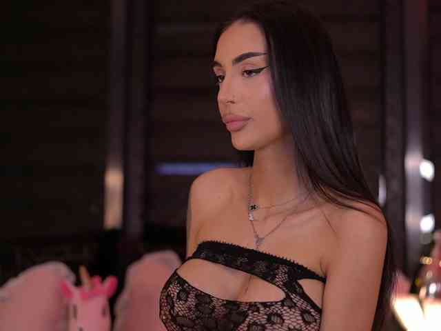 KimNaty webcam