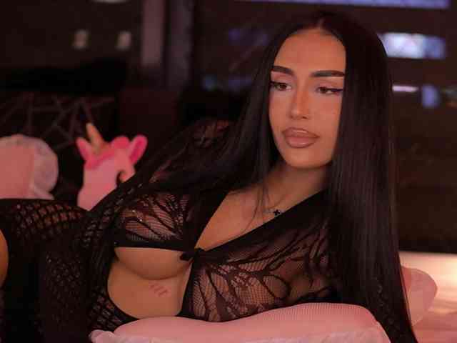 KimNaty webcam