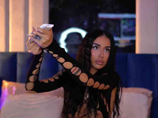 KimNaty webcam