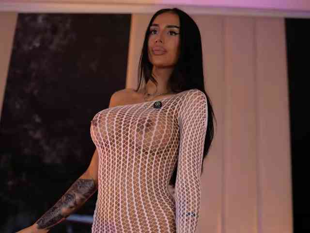 KimNaty webcam
