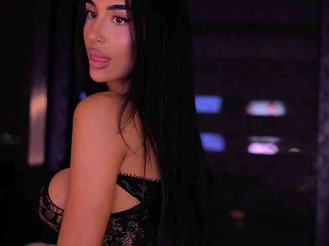 KimNaty webcam
