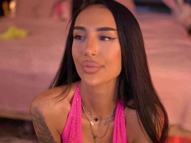 KimNaty webcam