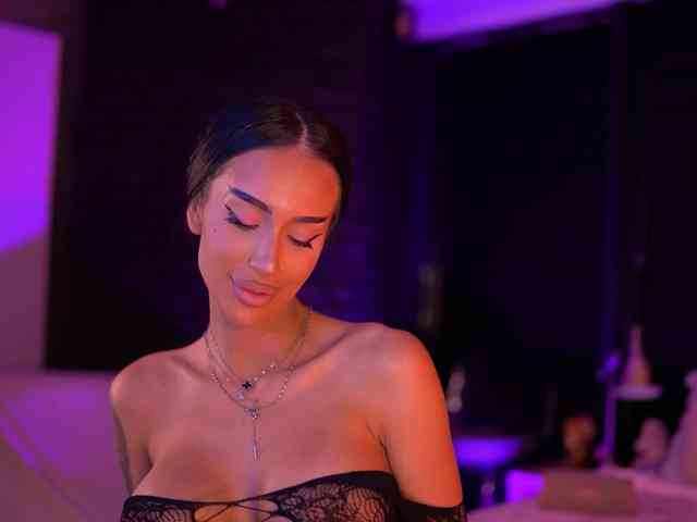 KimNaty webcam