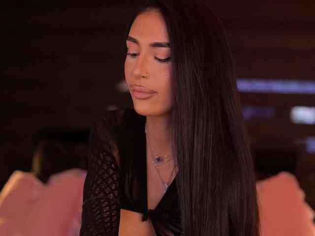 KimNaty webcam
