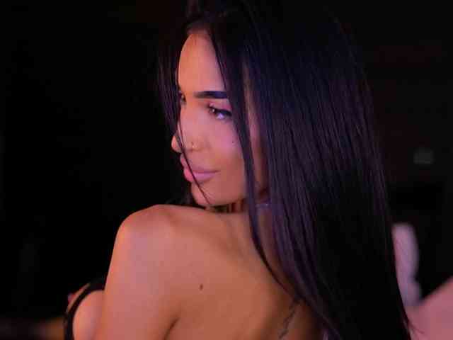 KimNaty webcam