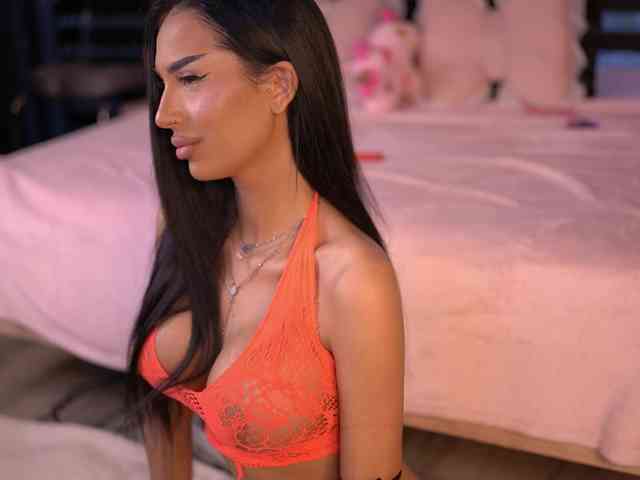 KimNaty webcam