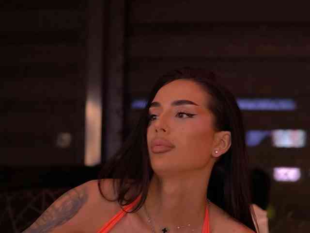 KimNaty webcam