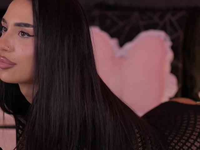 KimNaty webcam