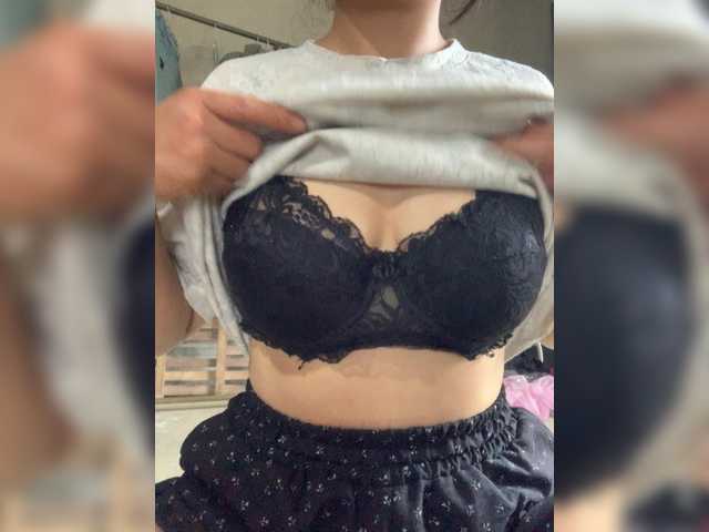 Lily388 live cam on BongaCams