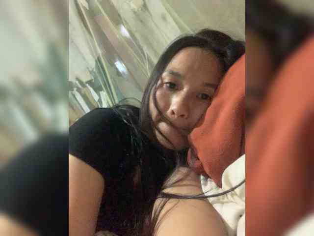 Lily388 webcam