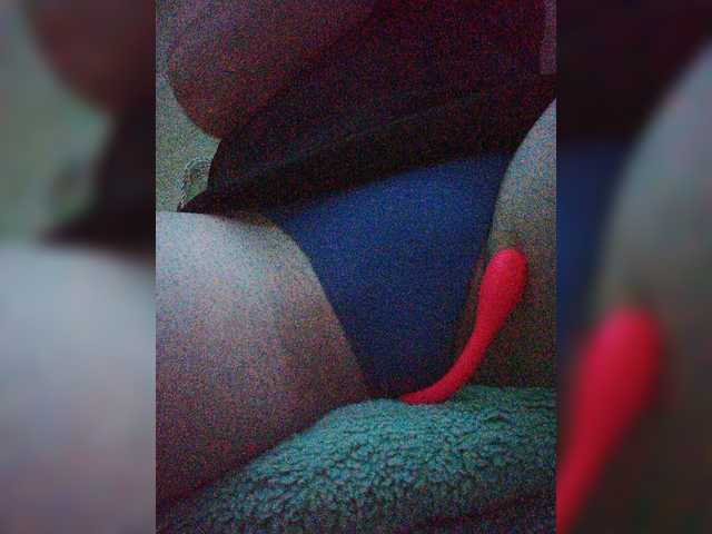 Nepechalka333 live cam on BongaCams