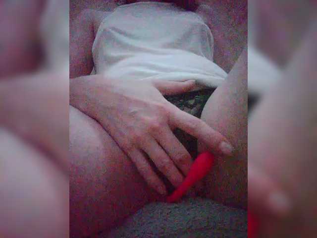 Nepechalka333 live cam on BongaCams