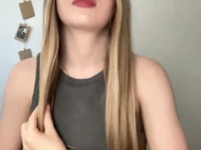 Polishangel222 — live female cam