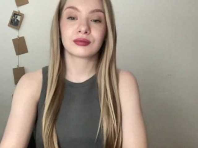 Polishangel222, live now on BongaCams
