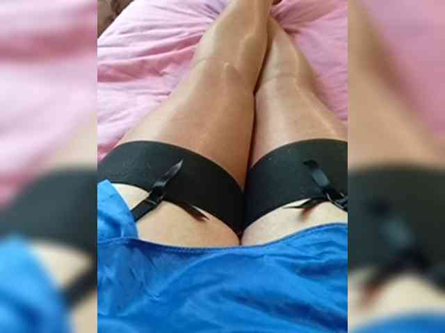 Sara114a Live Webcam on BongaCams