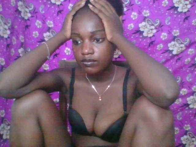 LovelyBlackGirl webcam