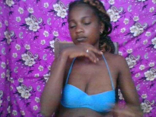 Lovely Black Girl (LovelyBlackGirl)