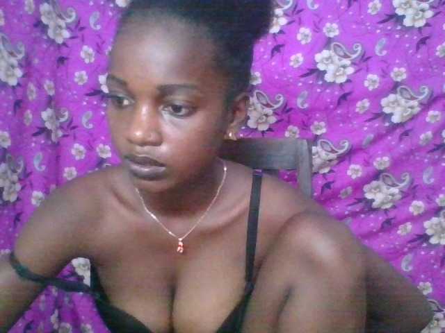 LovelyBlackGirl webcam