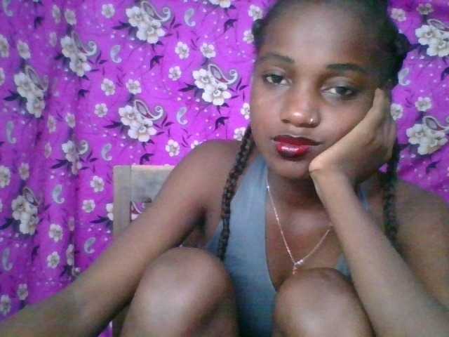 LovelyBlackGirl webcam