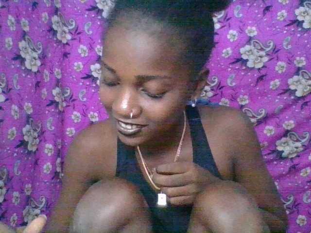 LovelyBlackGirl webcam