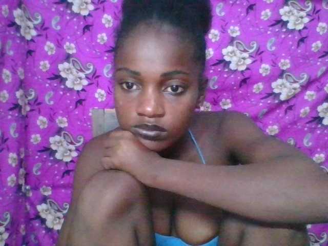 LovelyBlackGirl webcam